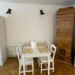 Cozy * Μπρασόβ